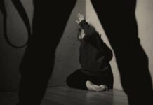 Кошунасынын 11 жаштагы кызын үйүнө алып барып, сексуалдык зомбулук көрсөтүүгө аракет кылган