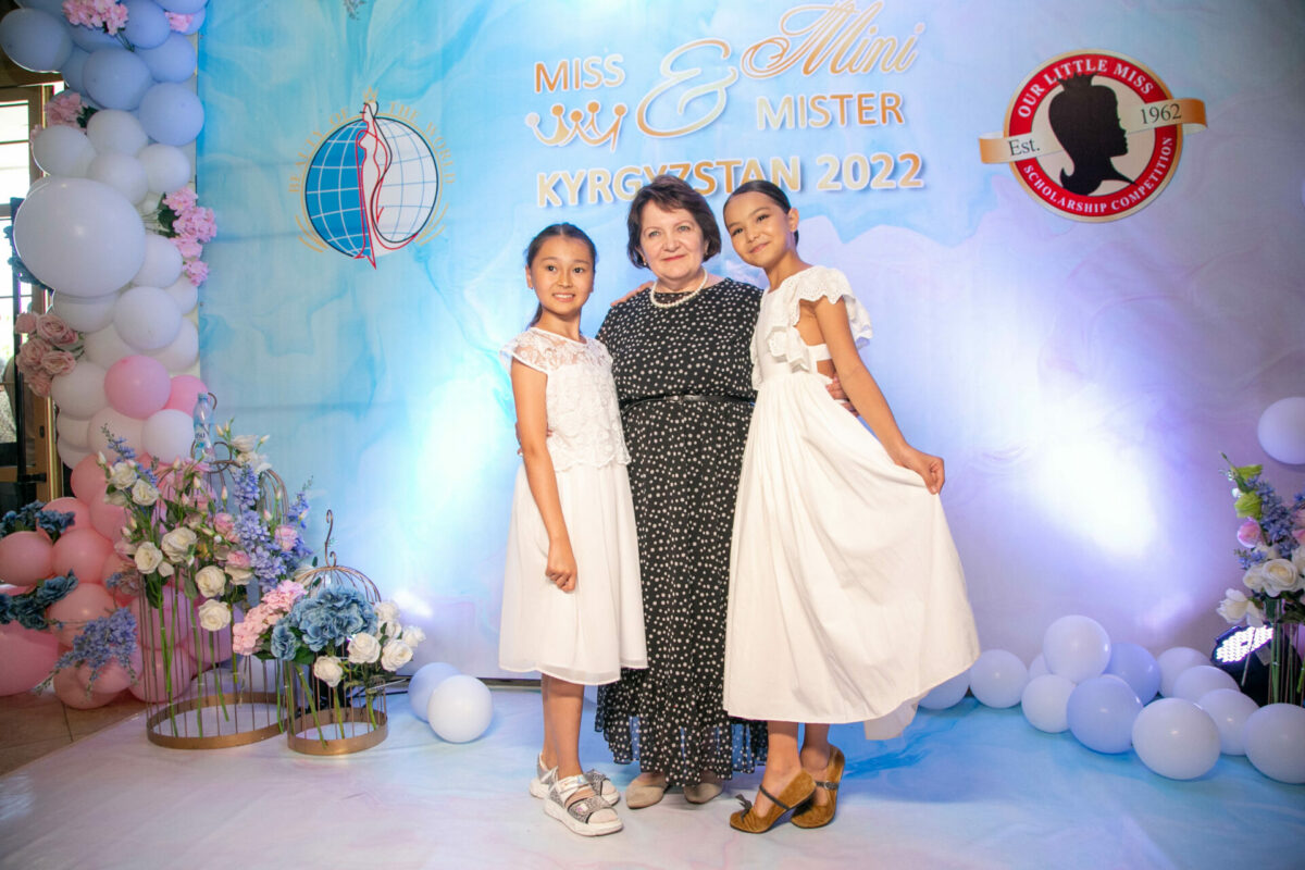 VLAD0061 В Бишкеке состоялось финальное шоу конкурса красоты «Mini Miss and Мini Mister Kyrgyzstan 2022»