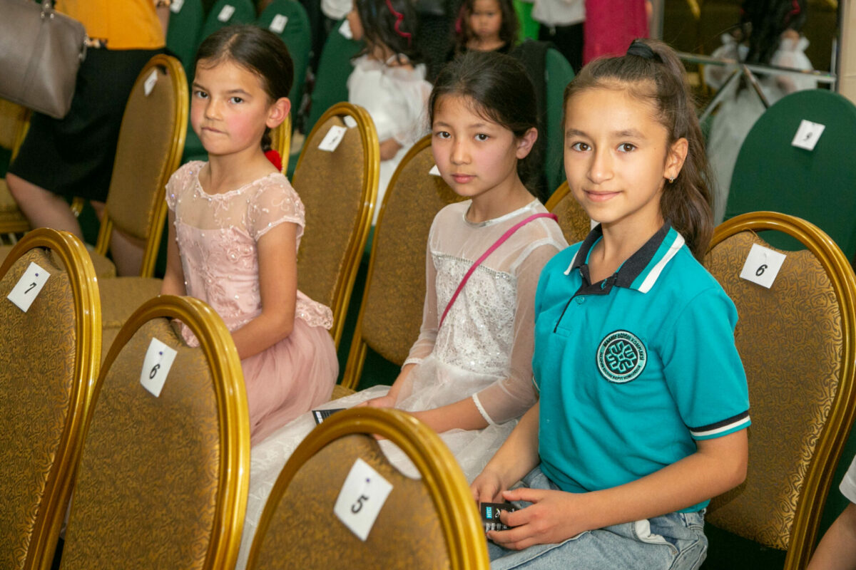 VLAD0067 1 В Бишкеке состоялось финальное шоу конкурса красоты «Mini Miss and Мini Mister Kyrgyzstan 2022»