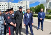 Ниязбеков Улуттук гвардиянын аскерлеринин федералдык кызматынын Москва шаары боюнча башкы башкармалыгынын иши менен таанышты