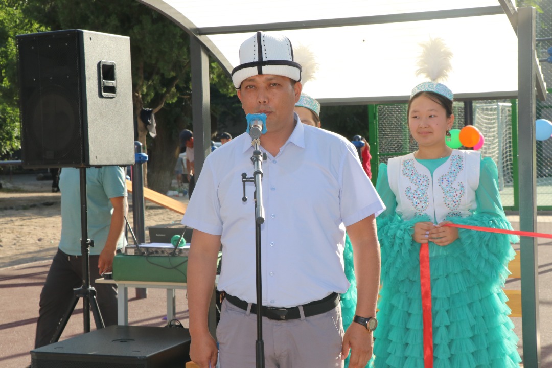 WhatsApp Image 2022 06 21 at 11.55.23 1 Во дворе дома в Бишкеке чиновники торжественно открыли детскую площадку