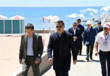 Садыр Жапаров на Иссык-Куле посетил лагерь «Дельфин» и школу-комплекс «Билим Ордо». ФОТО