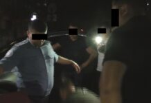 В Бишкеке следователь и оперативник вымогали у иностранца $2 тысячи