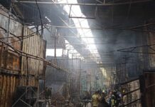 В результате пожара на «Дордое» сгорели 42 контейнера и 9 павильонов