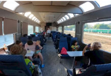 “Кыргыз темир жолунун” модернизацияланган люкс вагону Балыкчыга жөнөп кетти