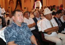 Адылбек Бийбосунов Жалал-Абад шаарынын жашоочулары менен жолугушууга катышты