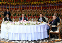 Садыр Жапаров провел официальный прием для глав государств ЦА. ФОТО