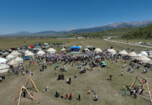 Каркыра жайлоосунда Түгөлбай Сыдыкбеков жана Советбек Жумадыловдун мааракесине арналган салтанат өттү