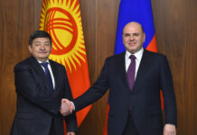 Акылбек Жапаров менен Михаил Мишустин телефон аркылуу сүйлөштү