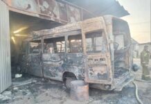 В Сокулуке сгорело СТО и две маршрутки. ФОТО