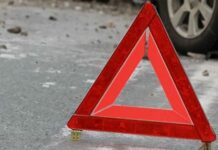 В Ноокате микроавтобус врезался в сарай, погиб мужчина