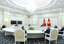 Садыр Жапаров Түрк мамлекеттер уюмунун аксакалдары менен жолугушту