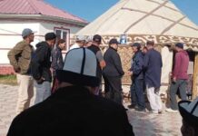 В селе Ичке-Суу прошли похороны кримавторитета Доо-Чынгыза