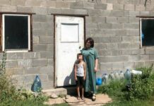 9 жаштагы бала бир да жолу мектепке барган эмес