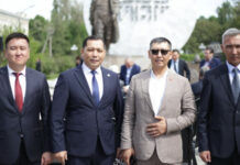 Facebook аркылуу акимдер түз эфирге чыгып, шаардыктардын суроолоруна жооп беришет