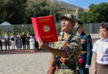 Курсанттарды салтанаттуу аскердик антка келтирүү аземи болду