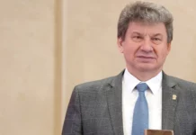 Директора лицея №61 Низовского подозревают в коррупции. Подробности от ГКНБ