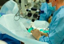 Китайские врачи сделают кыргызстанцам 550 бесплатных операций