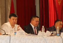 Торобаев, Зулушев и Ниязбеков встретятся с жителями Баткенской и Ошской областей. График