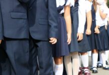 Бишкек мэриясы мектептердеги бирдиктүү форма тууралуу түшүндүрмө берди