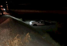 Чоң Чүй каналына Toyota Ipsum үлгүсүндөгү автоунаа түшүп кетти