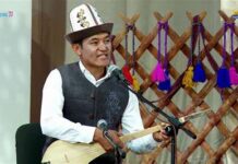 Бишкекте кыргыз-казак акындарынын айтышы өтөт