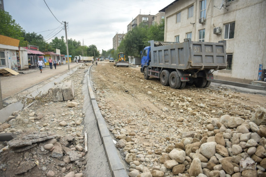 WhatsApp Image 2022 08 11 at 18.54.26 3 Мэр Бишкека показал журналистам, как строятся дороги на деньги КНР. ФОТО