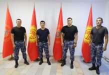 Кызыл-Аскер конушундагы үйдөн чыккан өрттү өчүрүүгө жардам бергендер элдин алкышына арзыды