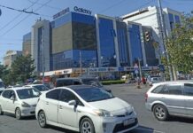 Отрезок еще одной улицы в центре Бишкека официально стал односторонним