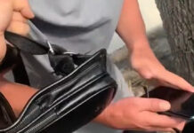 Пассажиры маршрутки в Бишкеке задержали карманника