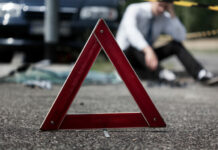 Үч окуучунун өмүрү кыйылган жол кырсыгынын чоо-жайы иликтенип жатат