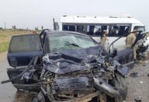 На Иссык-Куле в ДТП с участием маршрутки погибли два человека, еще 23 пострадали