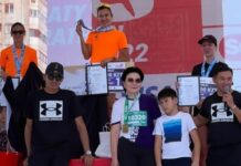 Выступающая за Кыргызстан Сардана Трофимова взяла золото полумарафона в Алматы