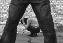 Улуттук гвардиянын жоокерлери кызды зордуктады деп шектелүүдө