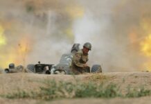 Тажик тарап кыргыз чек арачыларынын позицияларын көздөй ок атууну токтотпой жатат