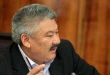 Создана общественная комиссия по «Кумтору». Возглавил ее Азимбек Бекназаров