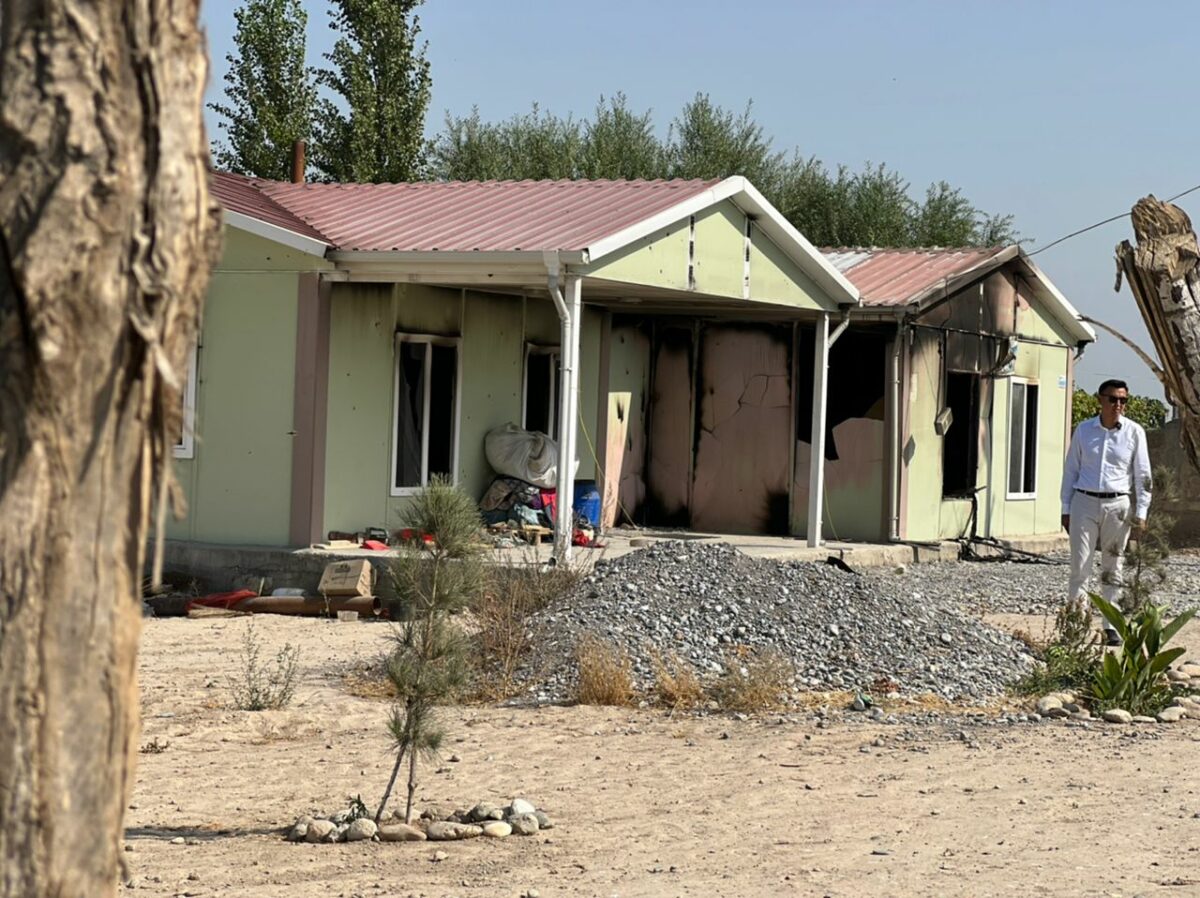 5ac1b8c8 0fb9 4fac af68 6061a5aebe4b В селе Максат таджикские агрессоры разбомбили детский сад