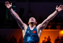 Акжол Махмудов стал чемпионом мира по борьбе