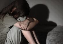 В Кара-Балте мужчину подозревают в разврате двух малолетних дочерей