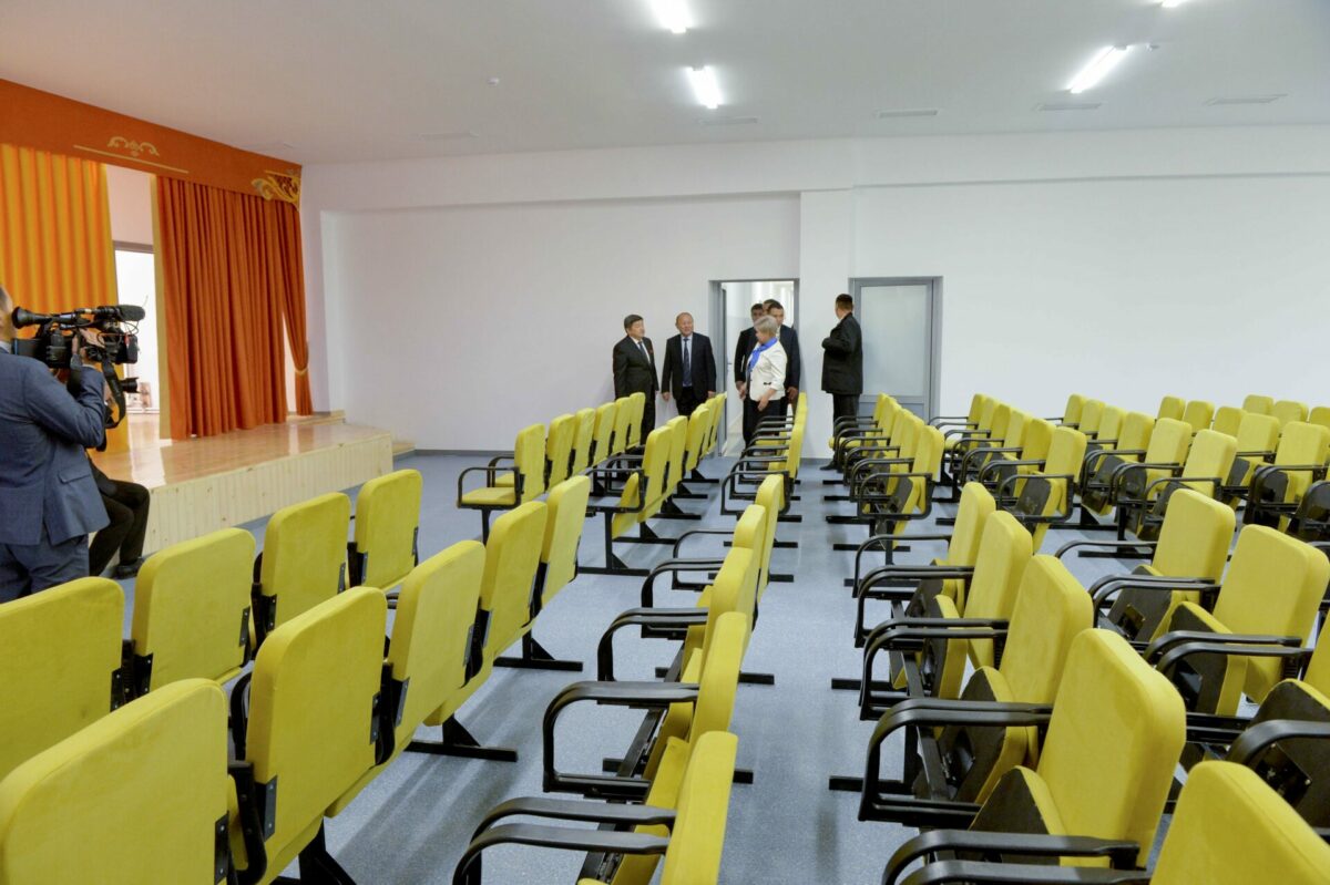 63329fcd24e36 В Бишкеке открылась школа-лицей №75. ФОТО