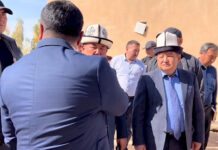 Акылбек Жапаров Баткенде иш сапары менен жүрөт