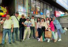 Фактчек: На фотографии с шоппинга в США сотрудники Администрации президента КР