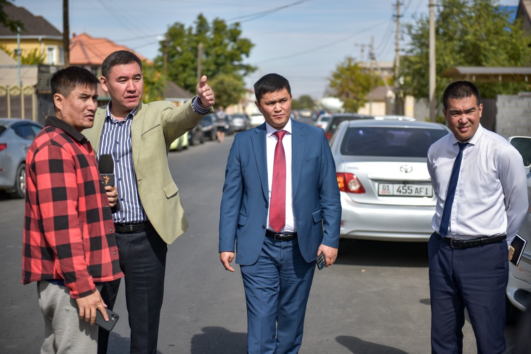 WhatsApp Image 2022 09 29 at 16.50.19 2 На улице Шукурова в Бишкеке снесли более 60 заборов частных домов