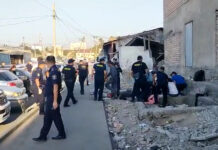 В районе Ошского рынка в ходе рейда задержали 65 граждан. ВИДЕО