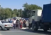 В селе Ленинское мусоровоз насмерть сбил ребенка