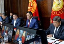 Садыр Жапаров провел заседание Совбеза по ситуации на границе