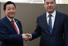 БУУнун Азык-түлүк жана айыл чарба уюмунун Башкы директору Цюй Дунъюй менен Садыр Жапаров жолугушту