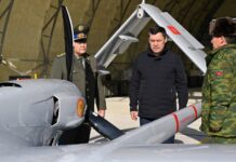 Садыр Жапаров: Наша армия с отощавшей собаки пересела на резвого рысака