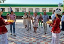 Кыргызстанга Германиядан туристтер туристтик поезд менен келишти