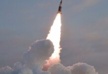 Северная Корея запустила очередную баллистическую ракету в сторону Японского моря